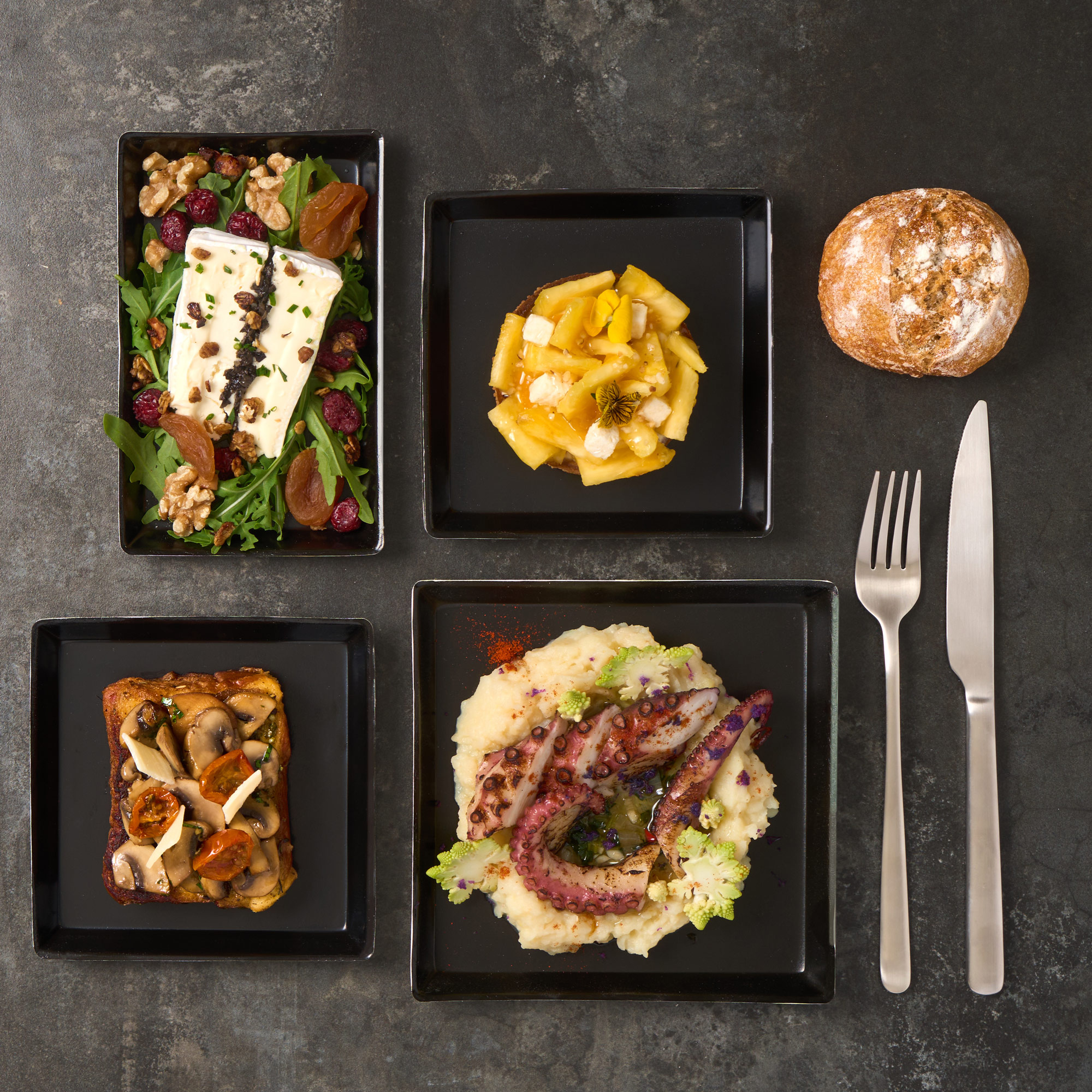 Plateau repas poulpe grillé, sauce chimichurri, gamme Black box Edition — Maison Alexandre
